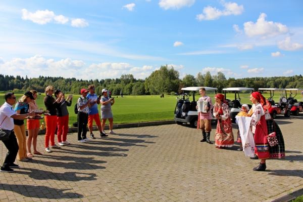 Представители иностранных туристических агентств посетили гольф-поля Москвы и Питера